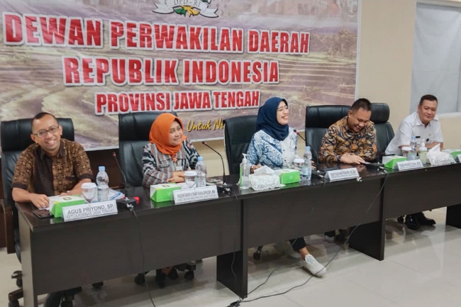 Tolak Dioutsorcingkan, Tenaga Non ASN se-Jateng Wadul DPD RI di Provinsi