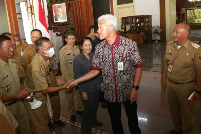 Dolan Pati, Ganjar Ingatkan Agar Pemkab Bersih dari Korupsi