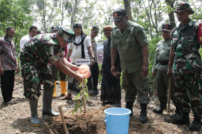 Kodim 0718/Pati Gelar Penghijauan di Pucakwangi