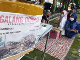 Pustaka Malam Galang Donasi Peduli Gempa Cianjur