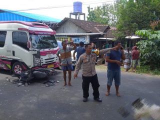 Hilang Kendali, Pemotor Hantam Elf Hingga Tewas