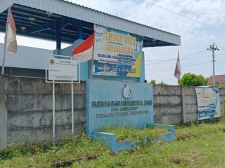 Gudang Garam Nasional Trangkil 'Layu Sebelum Berkembang'