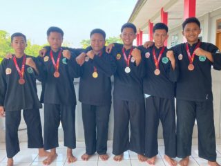 6 Pendekar Silat MTsN 1 Pati Borong Medali Lawang Sewu Championship 2023