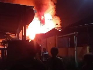 Pabrik Kerupuk di Kemiri Habis Dilalap Si Jago Merah