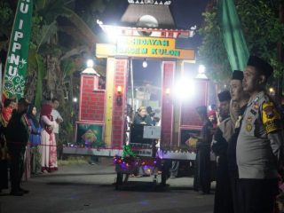 Festival Oncor Cara Warga Bandungrejo Sambut Malam Iduladha