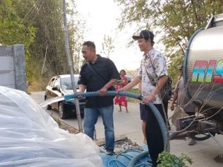 FWP Distribusikan 10.000 Liter Air Bersih ke Desa Terdampak Kekeringan Ekstrem