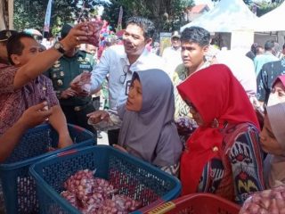 Warga Serbu Bazar Pangan Murah, Banderol Harga Dibawah Harga Pasar