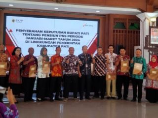 Ratusan SK Pensiun PNS Dibagikan Hari Ini