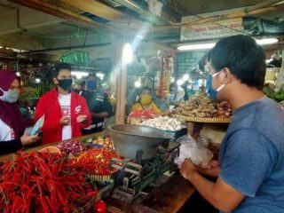 Harga Sejumlah Bahan Pokok di Pati Melambung Tinggi, Pembeli: Istri Saya Ngedumel