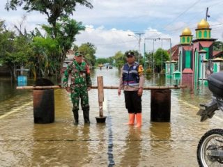 Jalur Alternatif Pati-Kudus Diserbu Banjir, Ruas Jalan Tutup Sementara  