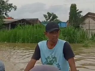 Seluruh Wilayah Karangrowo Jakenan Tergenang Banjir, Ketinggian Air di Jalan Desa Hingga 1,2 Meter