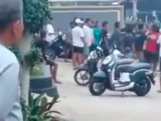 Lagi-lagi Heboh Video Pengeroyokan Pemuda, Polisi Buru Pelaku