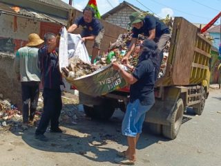LP3 Rembang Bergerak Pelopori Kebersihan di Desa Tasikagung