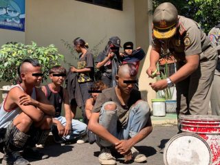 Meresahkan, 8 Anak Punk Diamankan Satpol PP Pati