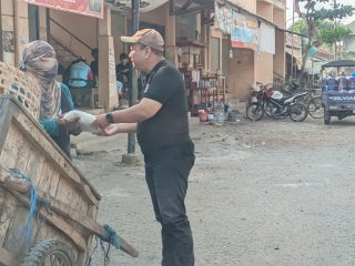 LP3 Salurkan Bantuan Beras untuk Masyarakat Membutuhkan di Rembang