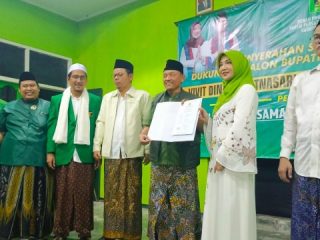 Adik Gus Baha Dampingi Vivit dalam Pilkada Rembang