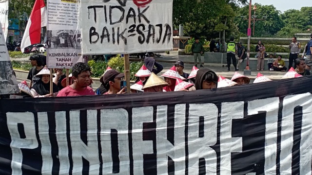 Petani Pundenrejo Gelar Aksi Damai di Kantor Bupati Pati 