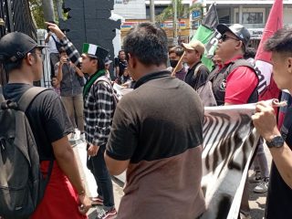 Demo Mahasiswa di Pati Sempat Memanas, Adu Argumen dan Saling Dorong Membuncah