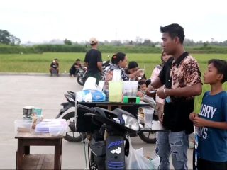 Nyore Asik di Pati Utara Ditemani Angkringan Sipreng