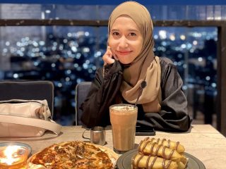 Kenalan dengan Diana, Food Vlogger yang Selalu Update Info Kuliner Pati
