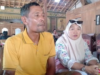 Suhadi Ditangkap Tanpa Ada Prosedur dan Kesalahan Jelas, Istri dan Anak Alami Depresi Hebat