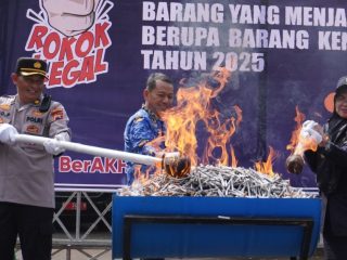 Rokok Ilegal Senilai Rp8,28 Miliar Dimusnahkan