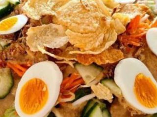 Kuliner Rujak Pengantin Khas Semarang, Salad Ala Jawa?