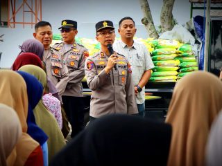 Beras Murah di Desa Parakan Langsung Ludes Diserbu Masyarakat