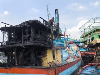 Kobongan Kapal Juwana, Kerugian Capai Puluhan Juta Rupiah