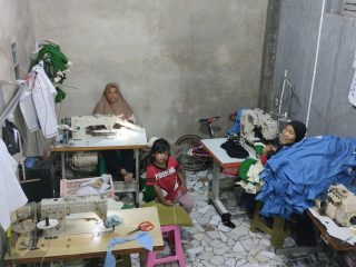 Konveksi di Kudus Ini Banjir Pesanan, Dilarisi Para Mahasiswa  