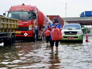 Warga Pati Diimbau Hindari Jalur Utama Menuju ke Semarang