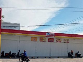 Belum Kantongi Izin Operasi, Dua Toko Modern di Rembang Ditutup Mandiri