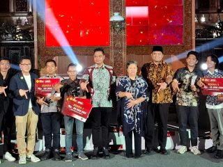 JIFDA Panggung Apresiasi Para Desainer Muda dan Seniman Ukir 