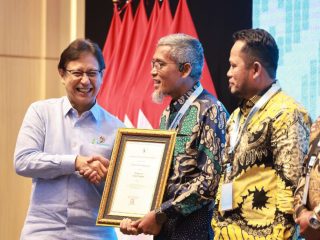 Gubernur Ahmad Luhtfi Terima Penghargaan Kemenkes, Sukses Penanganan Stunting