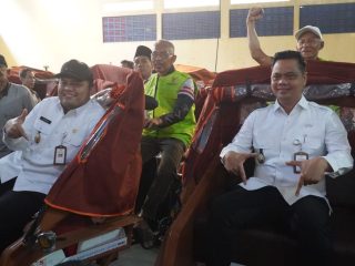 Presiden Prabowo Bagikan 100 Becak Listrik di Jepara 