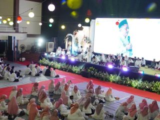 Jepara Berselawat Warnai Puncak Peringatan Hari Kesehatan Nasional 