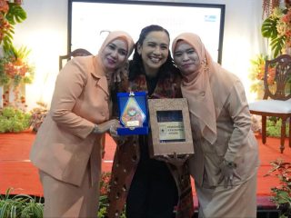 Syahnaz Haque Datang ke Jepara, Berikan Tips Parenting untuk DWP