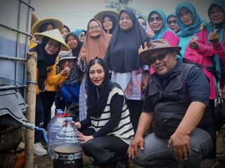 Novita Hardini Inisiasi Program Perempuan Sarinah, Solusi Sampah di Trenggalek