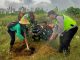 Terima Bibit Pohon, Petani Wukirsari Harap Kendeng Hijau Terhindar Risiko Bencana