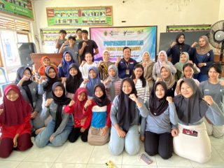 Posyandu Remaja Ceria di Tambaharjo Pati, Peserta Diberi Pemahaman Triad KRR