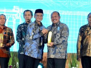 Pemprov Jateng Raih Penghargaan Ajang Sutami Award 2025