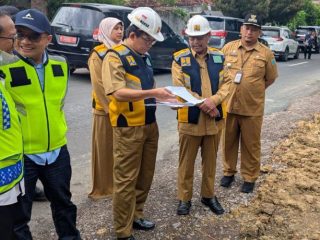 Bupati Rembang Pastikan Proyek Jalan Sulang–Sumber Sesuai Perencanaan