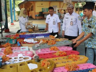 SMA N 1 Nalumsari Jadikan Permainan Tradisional Media Pembelajaran Karakter