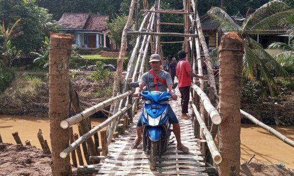 Akses Darurat Akhirnya Jadi, Warga Wedusan Menanti Jembatan Permanen