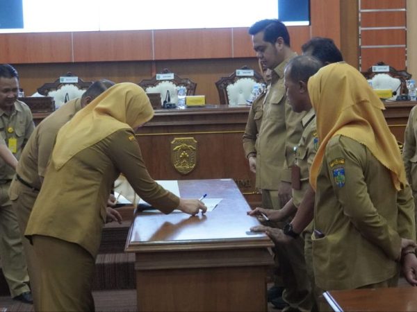 Kepala Perangkat Daerah Tanda Tangani Surat Kesanggupan Melaksanakan Program Kerja