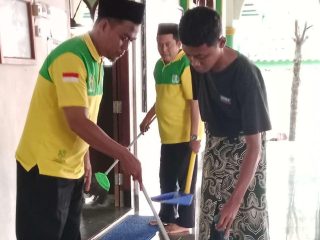 Kemenag Pati Bersihkan Masjid Serentak Sambut Ramadan 