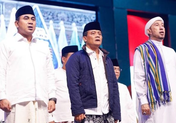 Menengok Pencapaian Setahun Program Pesantren Obah Luthfi-Yasin