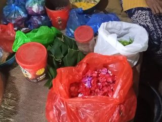 Berkah Ramadan, Penjualan Bunga Ziarah di Rembang Melonjak