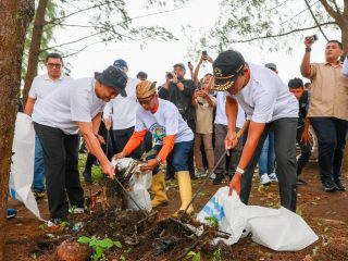 Masyarakat Dukung Gerakan Jateng ASRI Gagasan Ahmad Luthfi