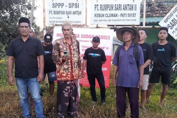 Bersuara, Warga Karangsari Tolak PT RSA